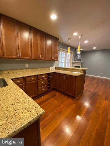 10 PINTO CT, Rockville, MD 20850