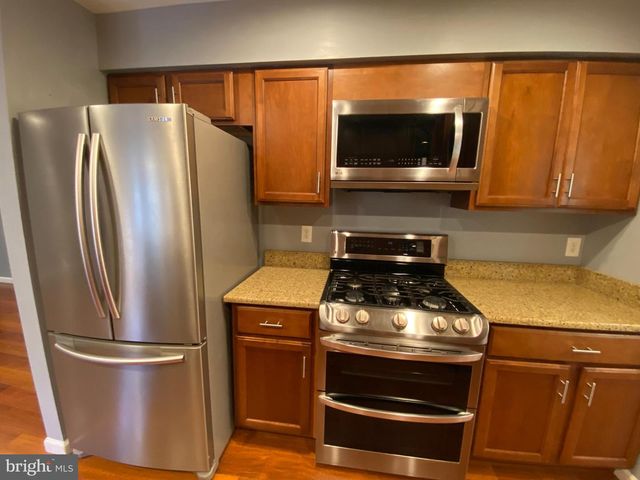 10 PINTO CT, Rockville, MD 20850