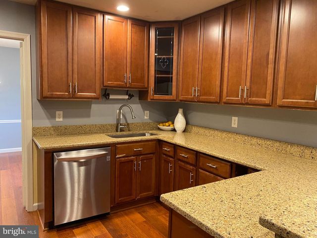 10 PINTO CT, Rockville, MD 20850