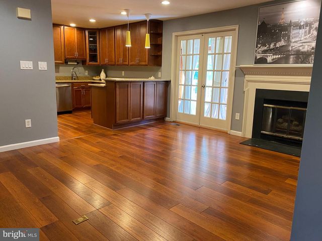 10 PINTO CT, Rockville, MD 20850