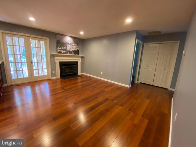 10 PINTO CT, Rockville, MD 20850