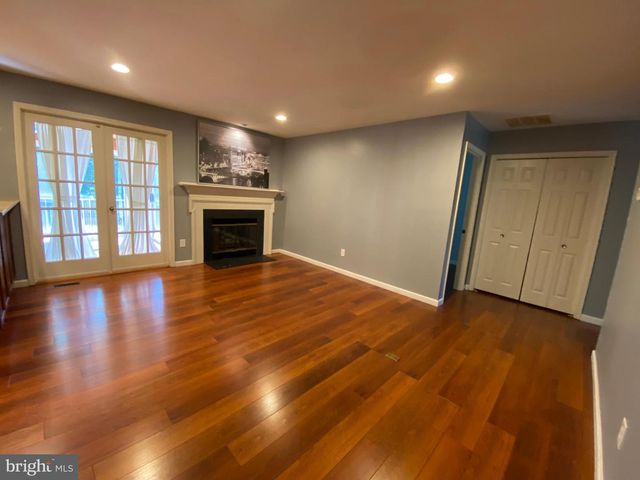 10 PINTO CT, Rockville, MD 20850