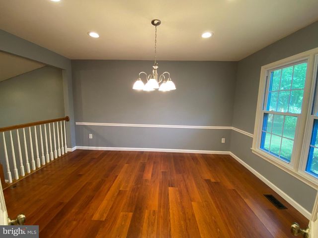 10 PINTO CT, Rockville, MD 20850