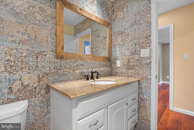 10 PINTO CT, Rockville, MD 20850