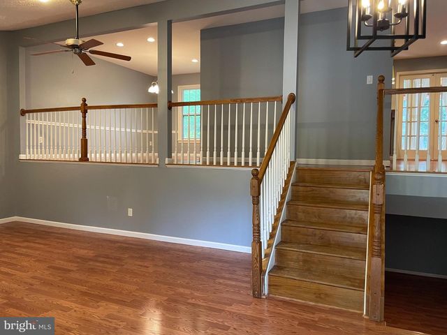 10 PINTO CT, Rockville, MD 20850