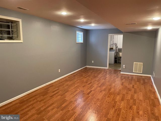 10 PINTO CT, Rockville, MD 20850