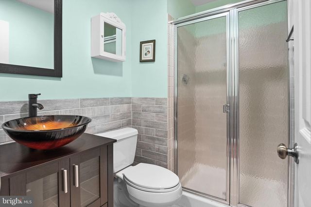 10 PINTO CT, Rockville, MD 20850