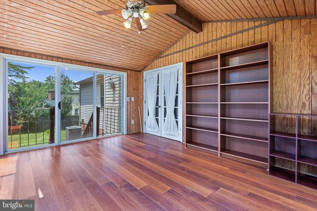 10 PINTO CT, Rockville, MD 20850