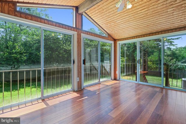 10 PINTO CT, Rockville, MD 20850