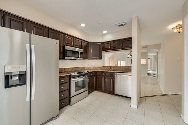 2642 Encina, Irving, TX 75038