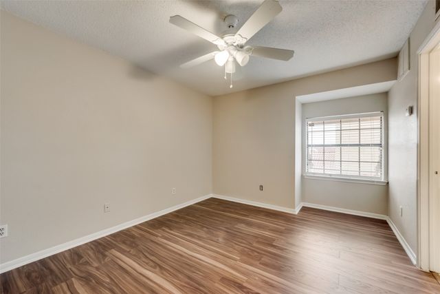 2642 Encina, Irving, TX 75038