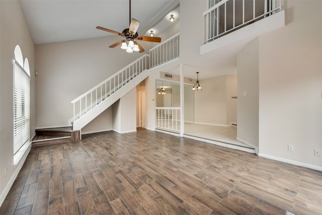 2642 Encina, Irving, TX 75038