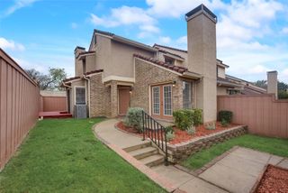 2642 Encina, Irving, TX 75038