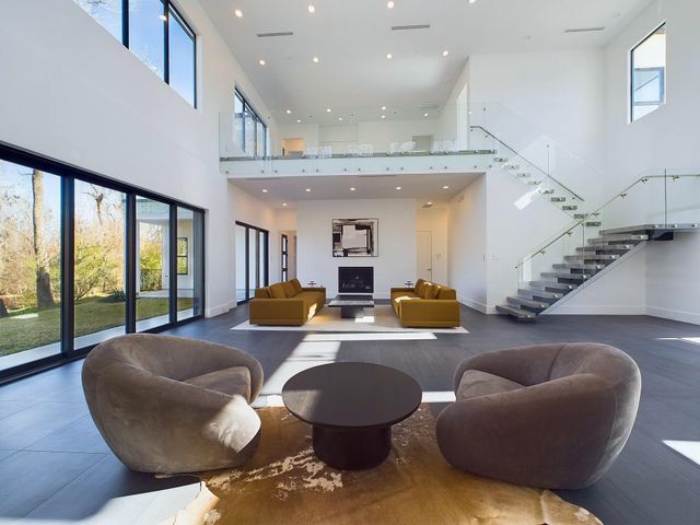 66 Flamingo Landing Drive, Missouri City, TX 77459