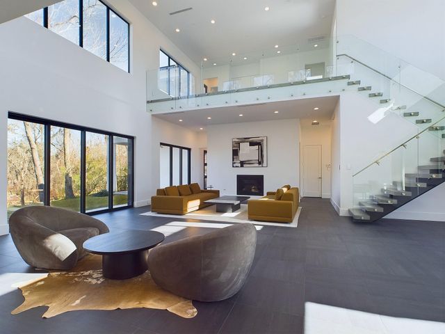 66 Flamingo Landing Drive, Missouri City, TX 77459