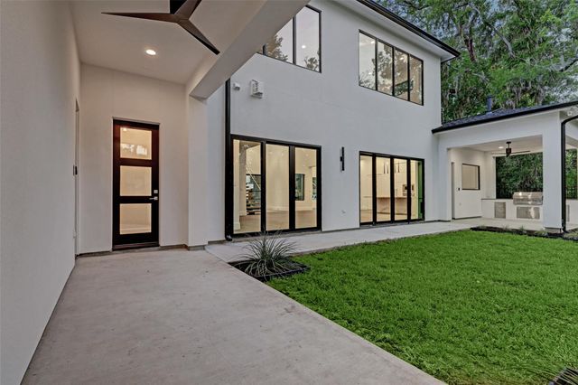 66 Flamingo Landing Drive, Missouri City, TX 77459