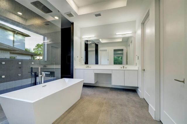 66 Flamingo Landing Drive, Missouri City, TX 77459