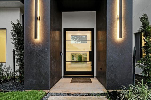 66 Flamingo Landing Drive, Missouri City, TX 77459