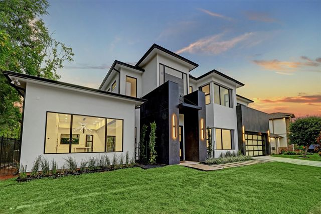 66 Flamingo Landing Drive, Missouri City, TX 77459