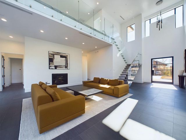 66 Flamingo Landing Drive, Missouri City, TX 77459