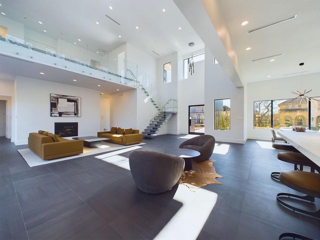 66 Flamingo Landing Drive, Missouri City, TX 77459