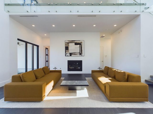 66 Flamingo Landing Drive, Missouri City, TX 77459