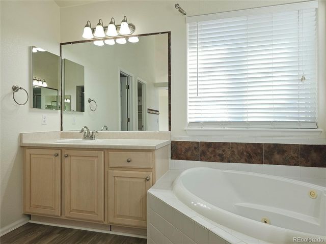 10607 Clarke Farms Dr, Parker, CO 80134