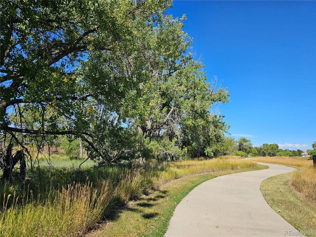 10607 Clarke Farms Dr, Parker, CO 80134