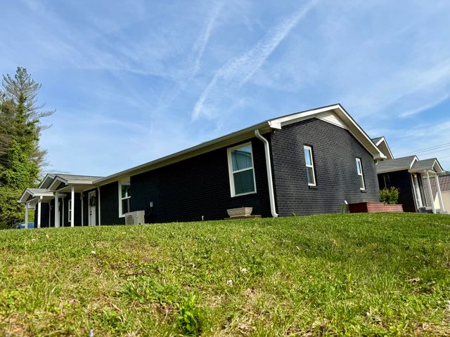 602 Elm Avenue 1,2,3,4, South Pittsburg, TN 37380