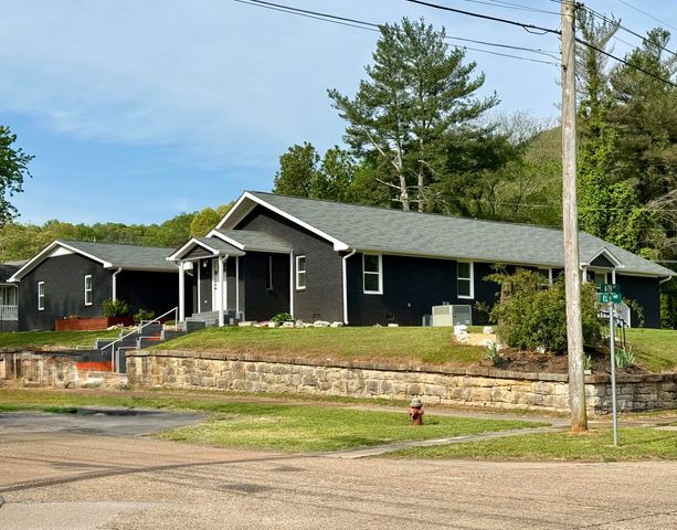 602 Elm Avenue 1,2,3,4, South Pittsburg, TN 37380