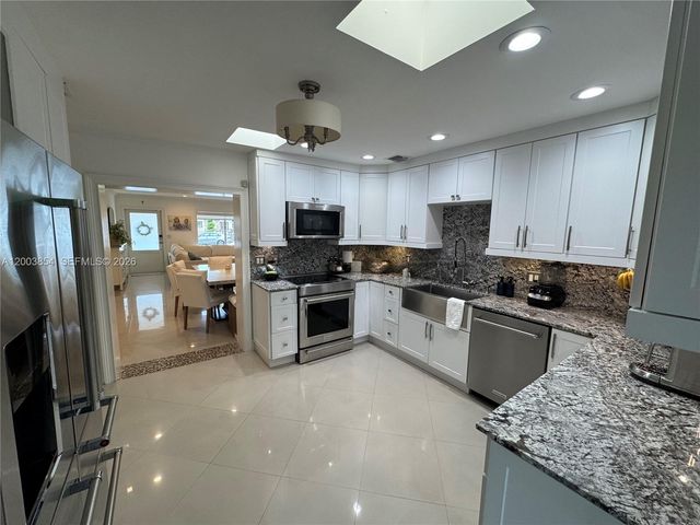 18620 NW 47th Ct, Miami Gardens, FL 33055