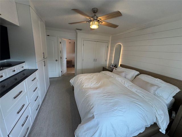 18620 NW 47th Ct, Miami Gardens, FL 33055