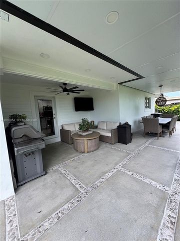 18620 NW 47th Ct, Miami Gardens, FL 33055