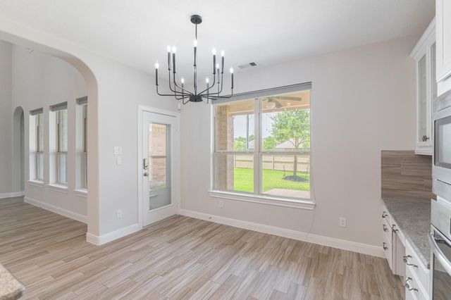 54 Wyatt Oaks Drive, Tomball, TX 77375