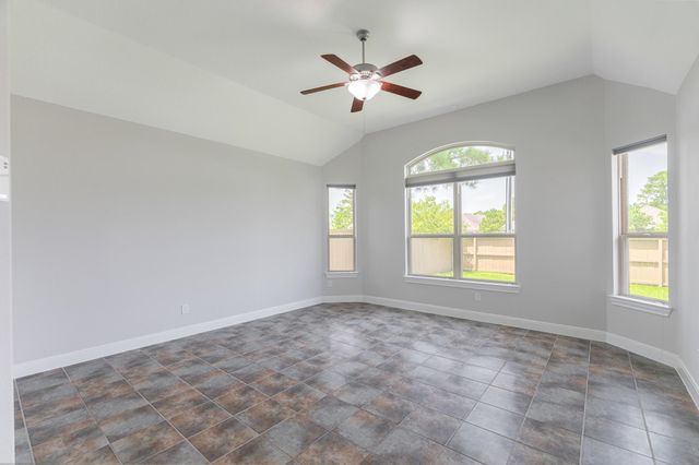 54 Wyatt Oaks Drive, Tomball, TX 77375