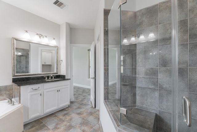 54 Wyatt Oaks Drive, Tomball, TX 77375