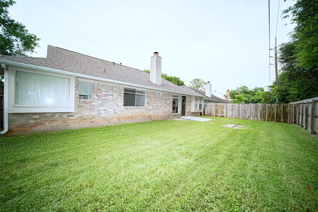 3110 Flintwood Drive, Sugar Land, TX 77479
