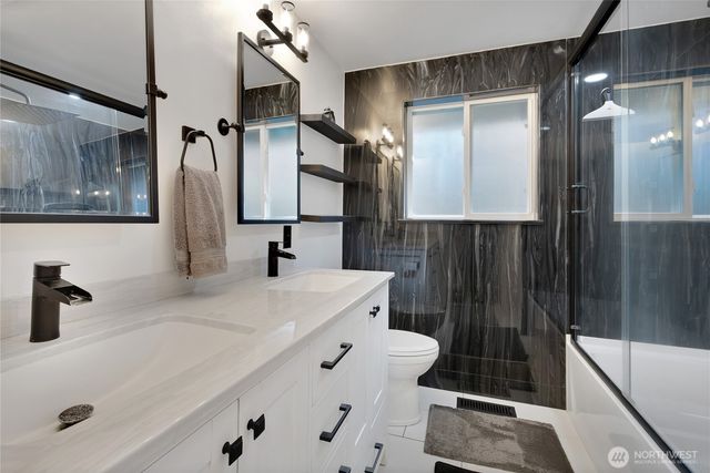 9126 Winona Street SW, Lakewood, WA 98498