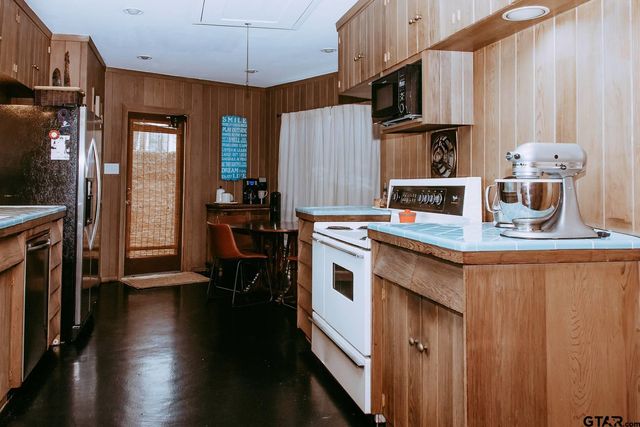 608 W Camellia St., Tyler, TX 75701