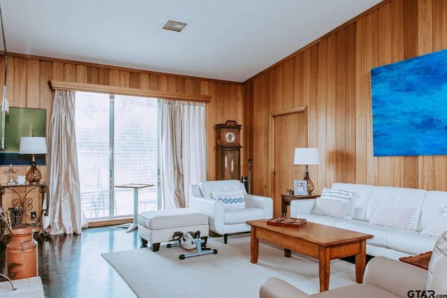 608 W Camellia St., Tyler, TX 75701