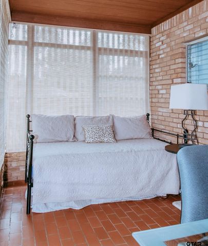 608 W Camellia St., Tyler, TX 75701
