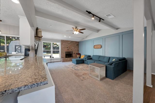 5405 Pineridge Drive, Arlington, TX 76016