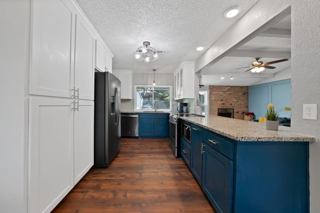5405 Pineridge Drive, Arlington, TX 76016