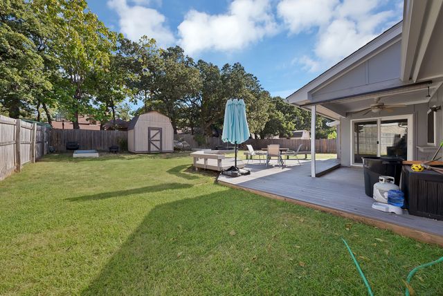 5405 Pineridge Drive, Arlington, TX 76016