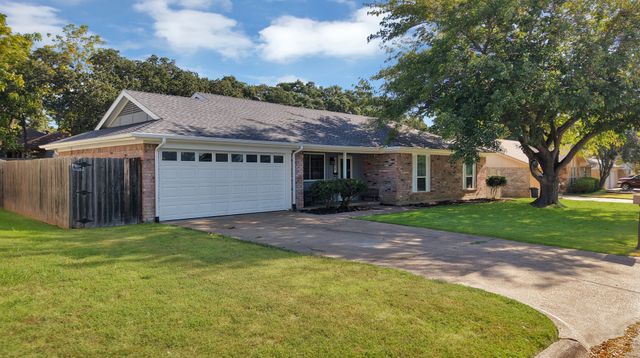 5405 Pineridge Drive, Arlington, TX 76016