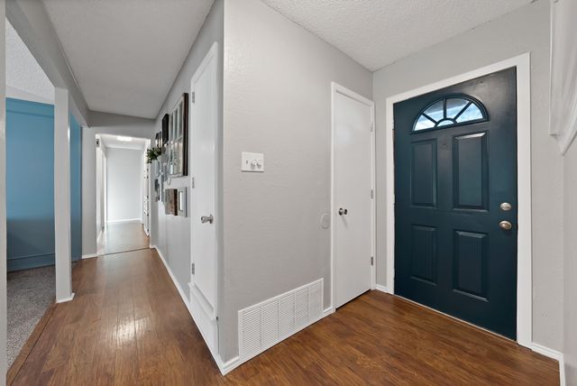 5405 Pineridge Drive, Arlington, TX 76016