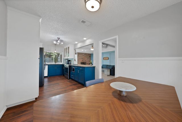 5405 Pineridge Drive, Arlington, TX 76016