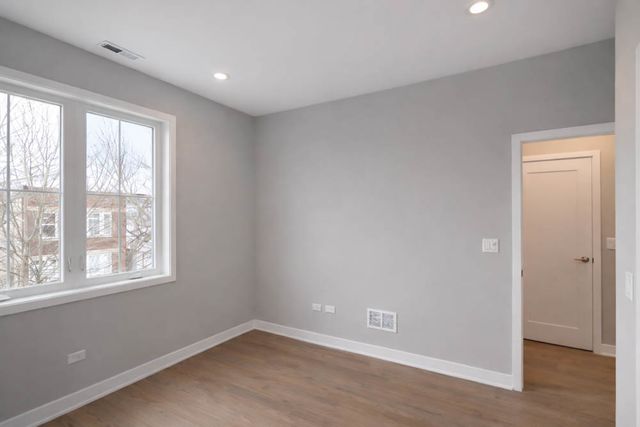 3069 S LYMAN Street, Chicago, IL 60608