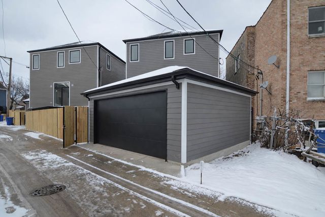 3069 S LYMAN Street, Chicago, IL 60608