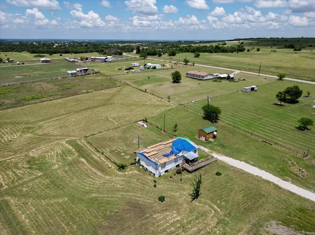 108 Lelon Lane, Springtown, TX 76082